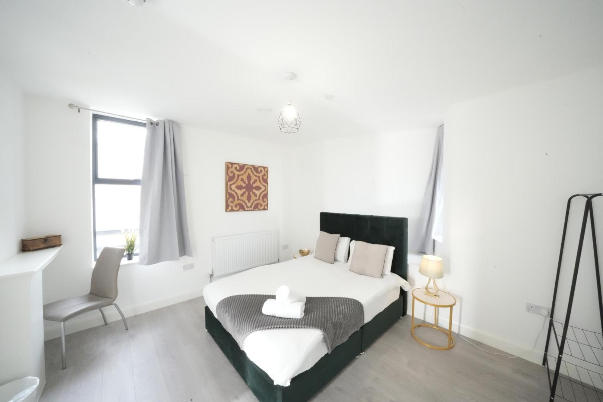 Ealing Broadway Great Stay 7-Minute Walk From The Underground Екстер'єр фото