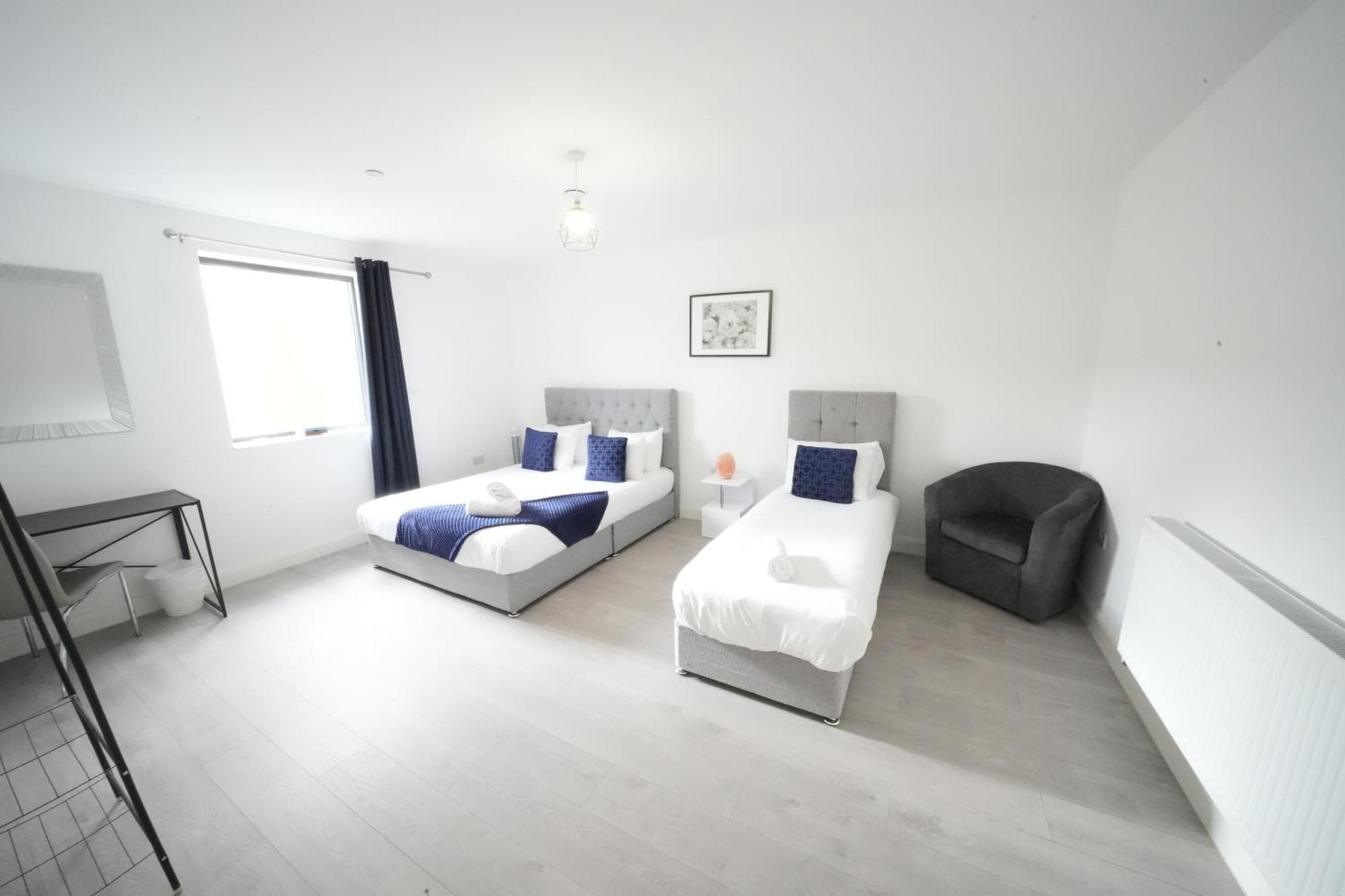 Ealing Broadway Great Stay 7-Minute Walk From The Underground Екстер'єр фото