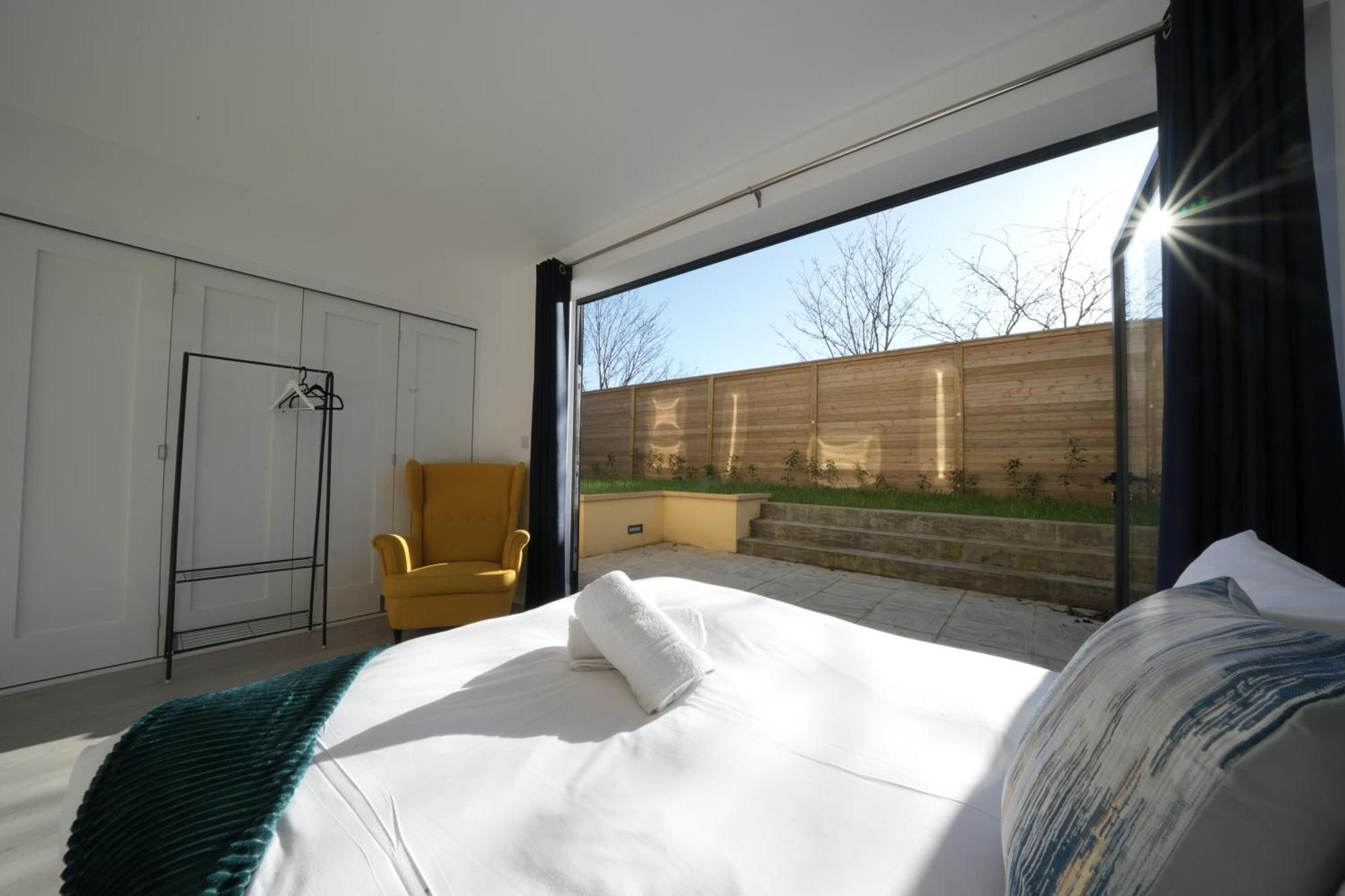 Ealing Broadway Great Stay 7-Minute Walk From The Underground Екстер'єр фото