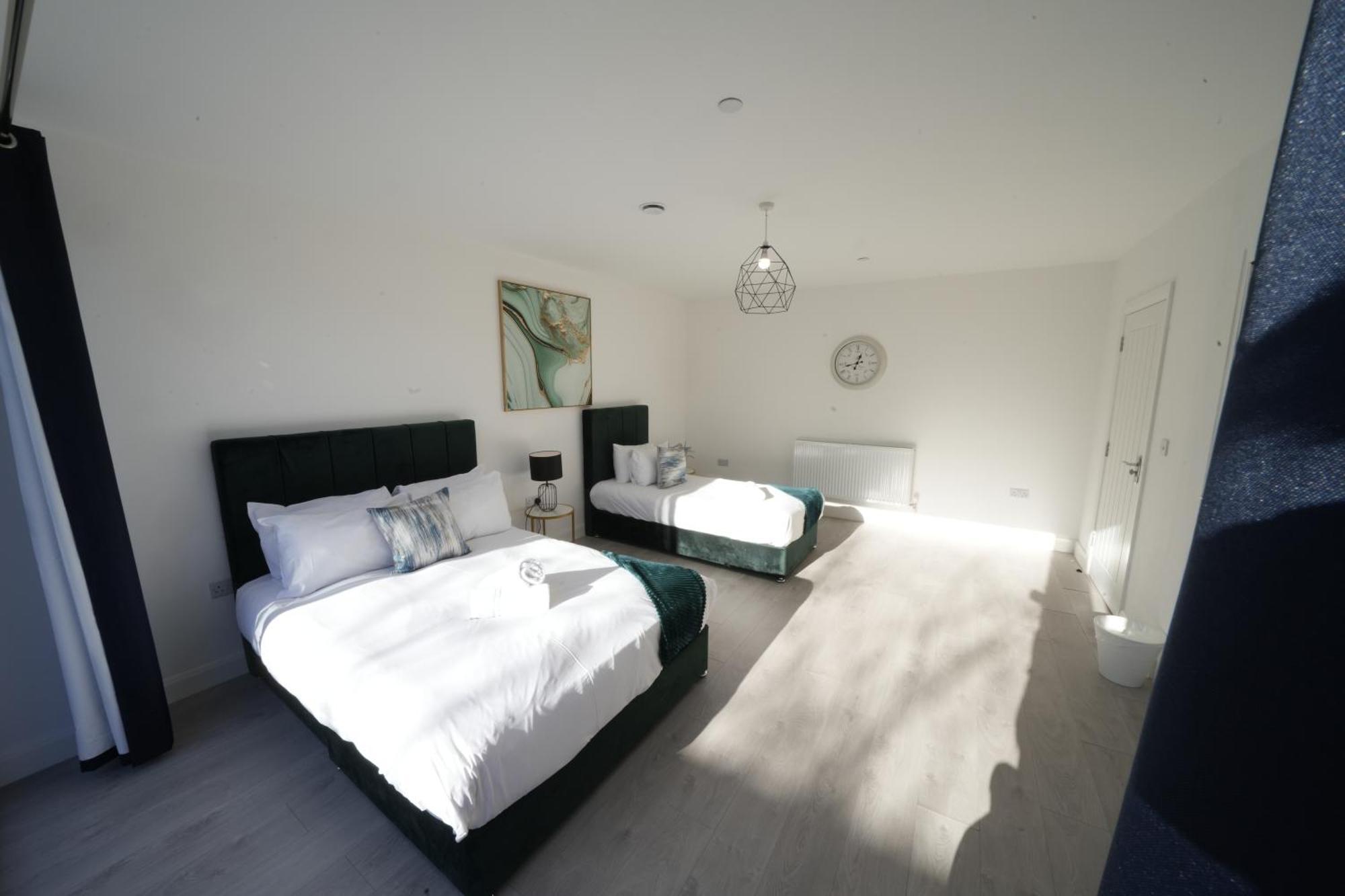 Ealing Broadway Great Stay 7-Minute Walk From The Underground Екстер'єр фото
