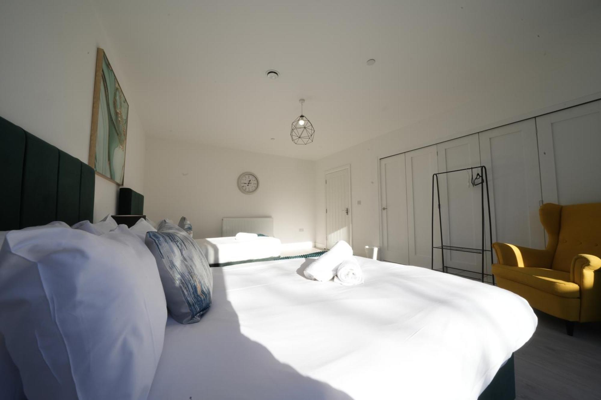 Ealing Broadway Great Stay 7-Minute Walk From The Underground Екстер'єр фото