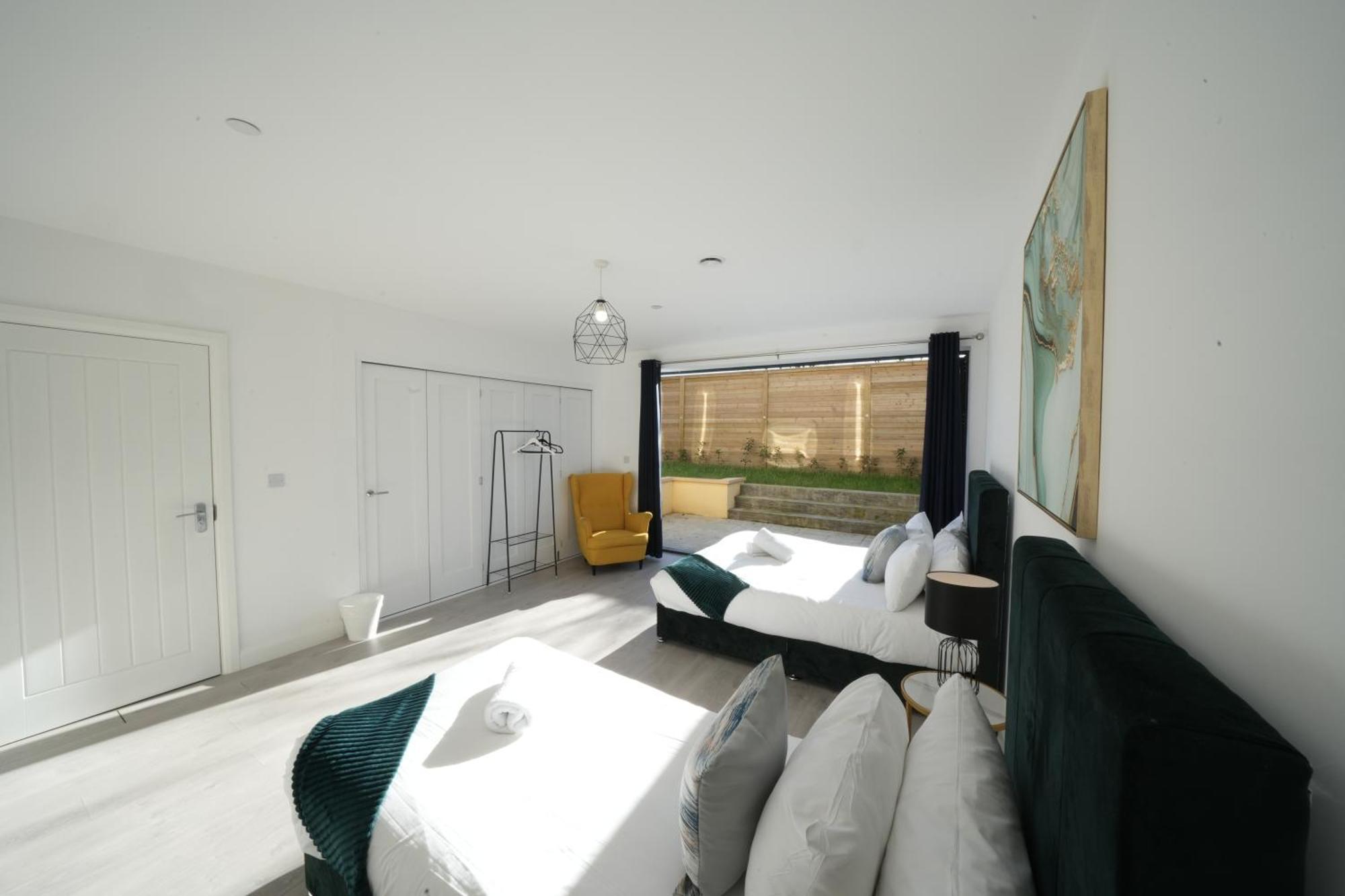 Ealing Broadway Great Stay 7-Minute Walk From The Underground Екстер'єр фото
