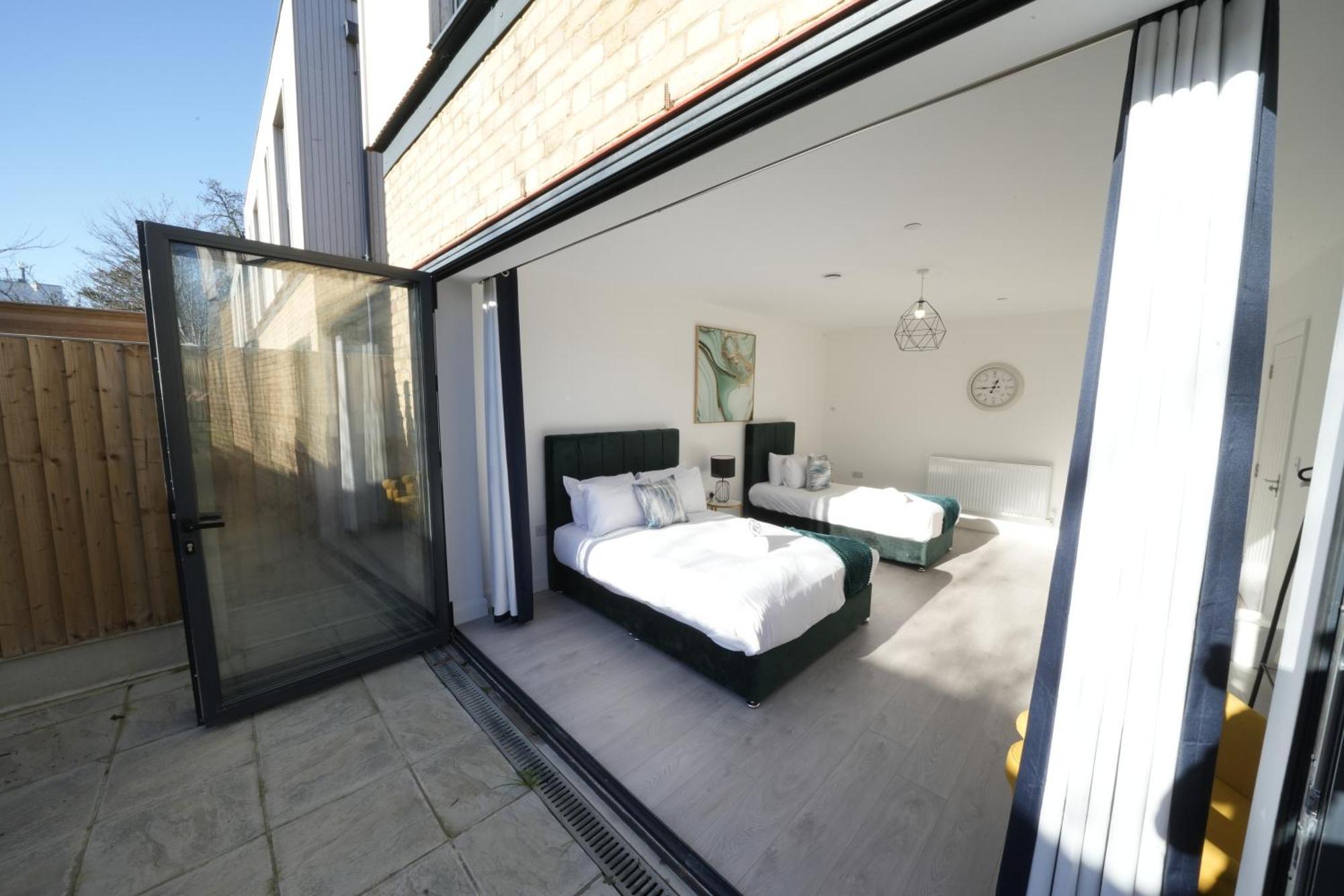 Ealing Broadway Great Stay 7-Minute Walk From The Underground Екстер'єр фото