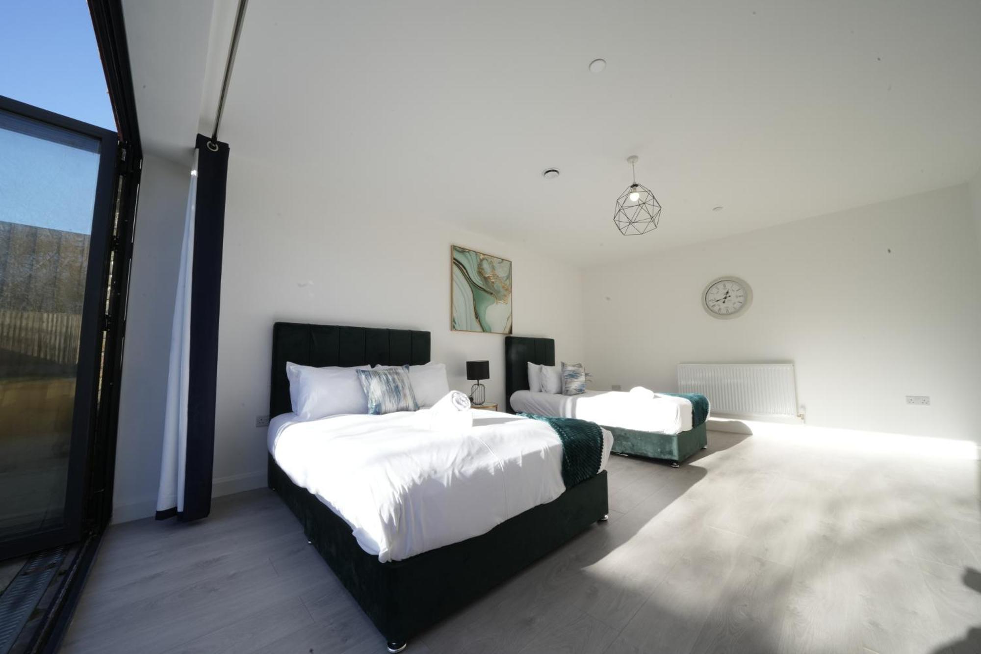 Ealing Broadway Great Stay 7-Minute Walk From The Underground Екстер'єр фото