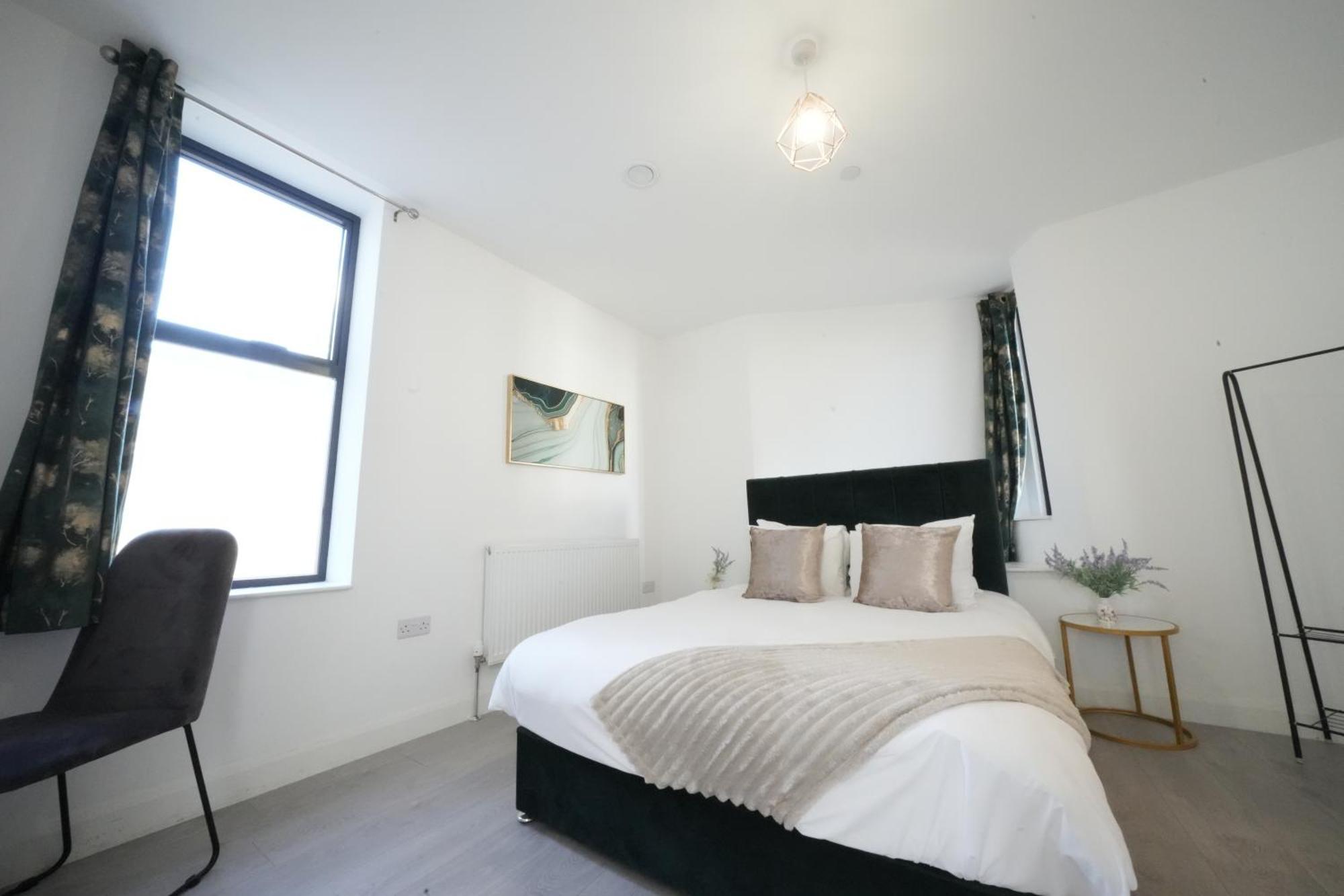 Ealing Broadway Great Stay 7-Minute Walk From The Underground Екстер'єр фото
